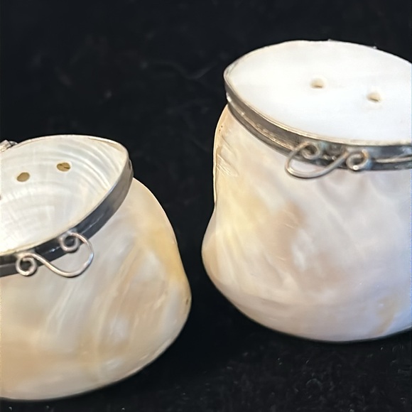 Antique vintage mother of pearl salt and pepper shakers 1 pr beautiful cut glass - Picture 13 of 14